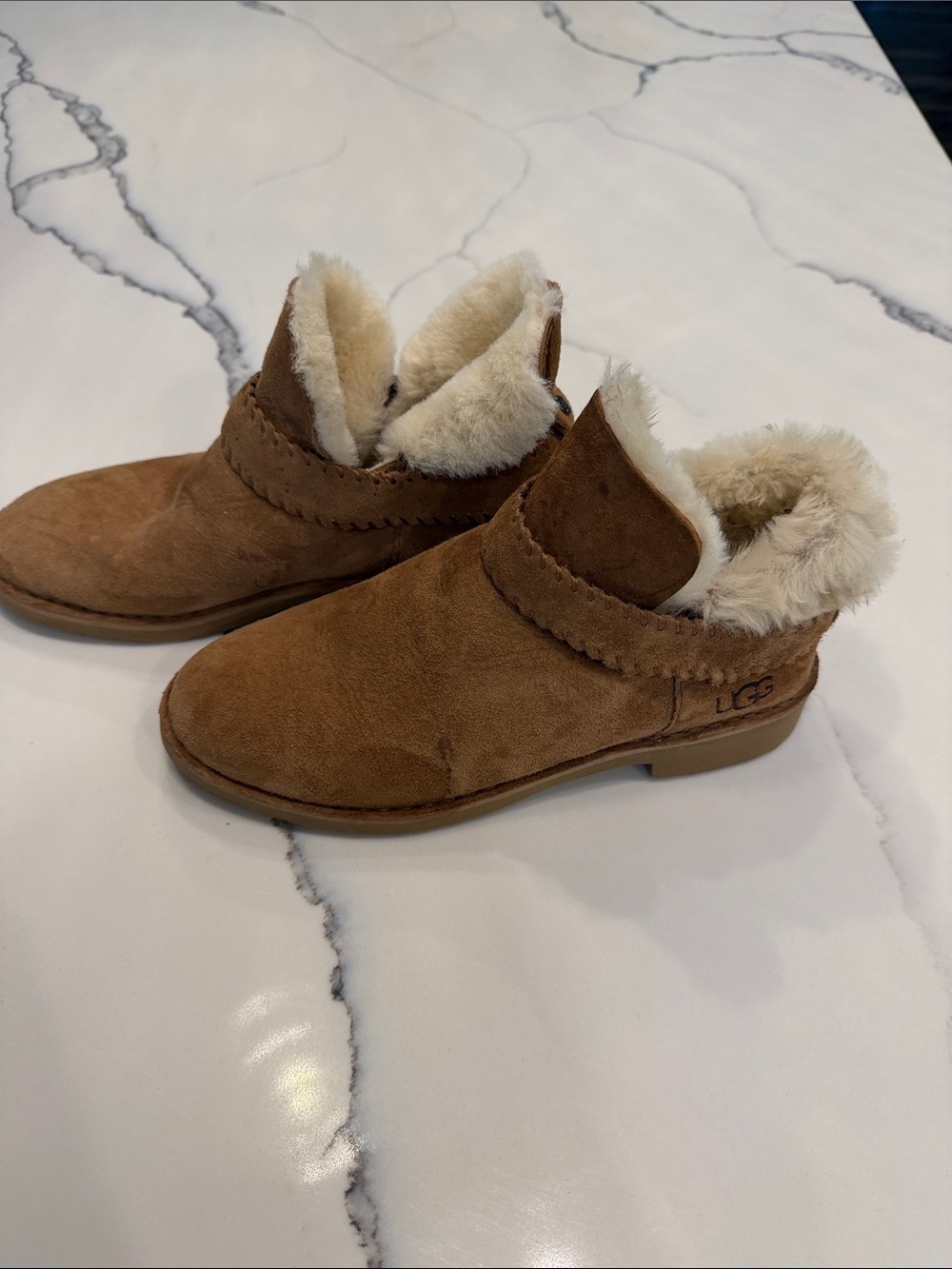 UGG McKay boots size 8